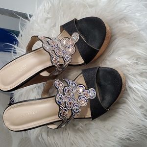 Fashion open toe shoes, size 8.5